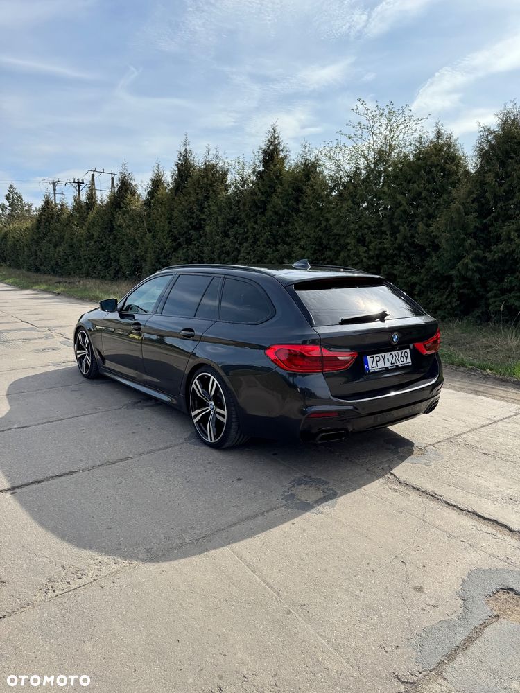 BMW Seria 5 M550d xDrive - 4