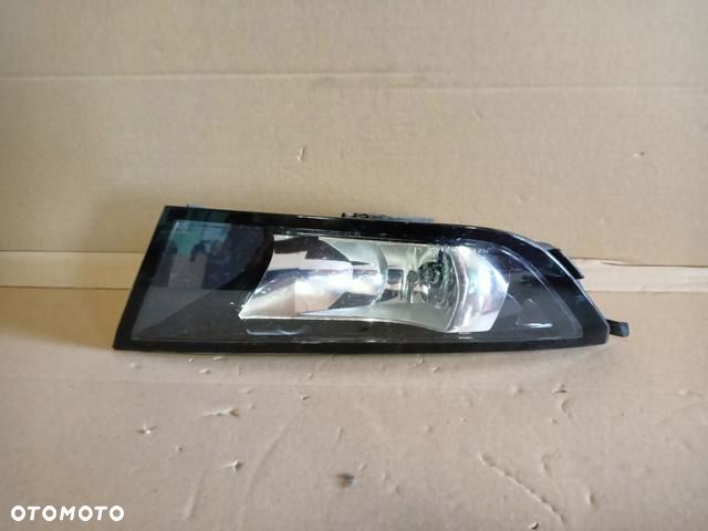 LEWY PRZEDNI HALOGEN SKODA FABIA III 3 6V 14- - 1