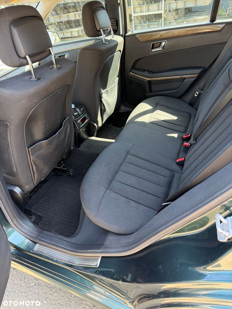 Mercedes-Benz Klasa E 350 CDI DPF BlueEFFICIENCY 7G-TRONIC Elegance - 10