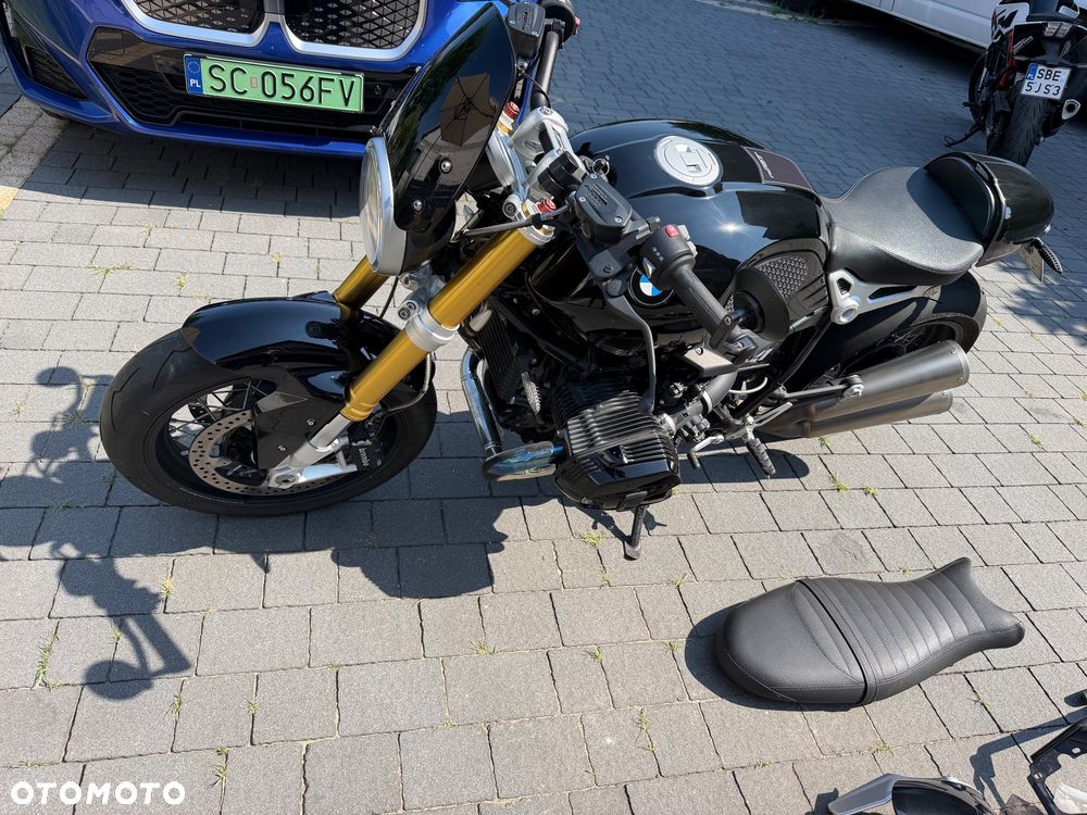 BMW R - 1