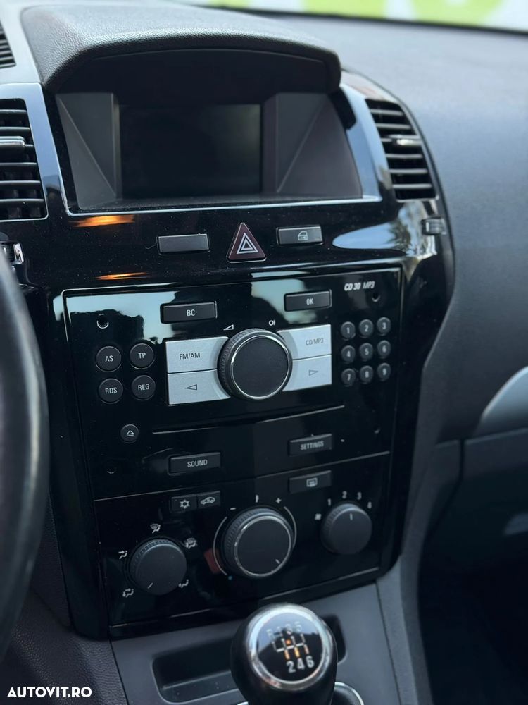 Opel Zafira - 37