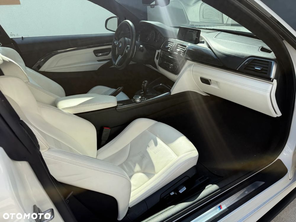 BMW M4 DKG - 10