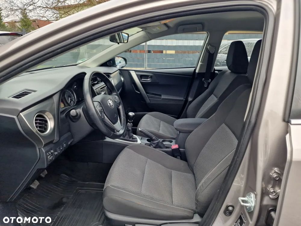 Toyota Auris 1.6 Valvematic Executive - 15