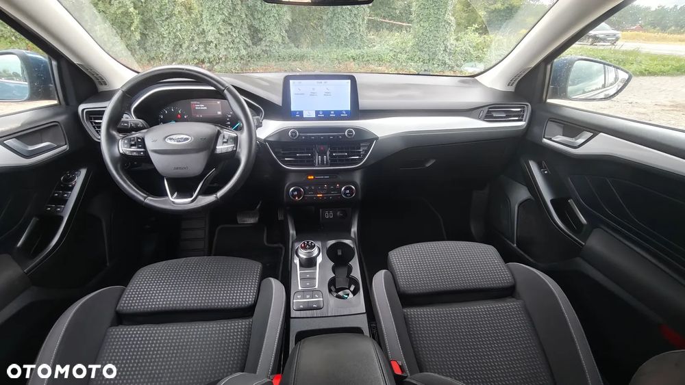 Ford Focus 1.0 EcoBoost Titanium - 12