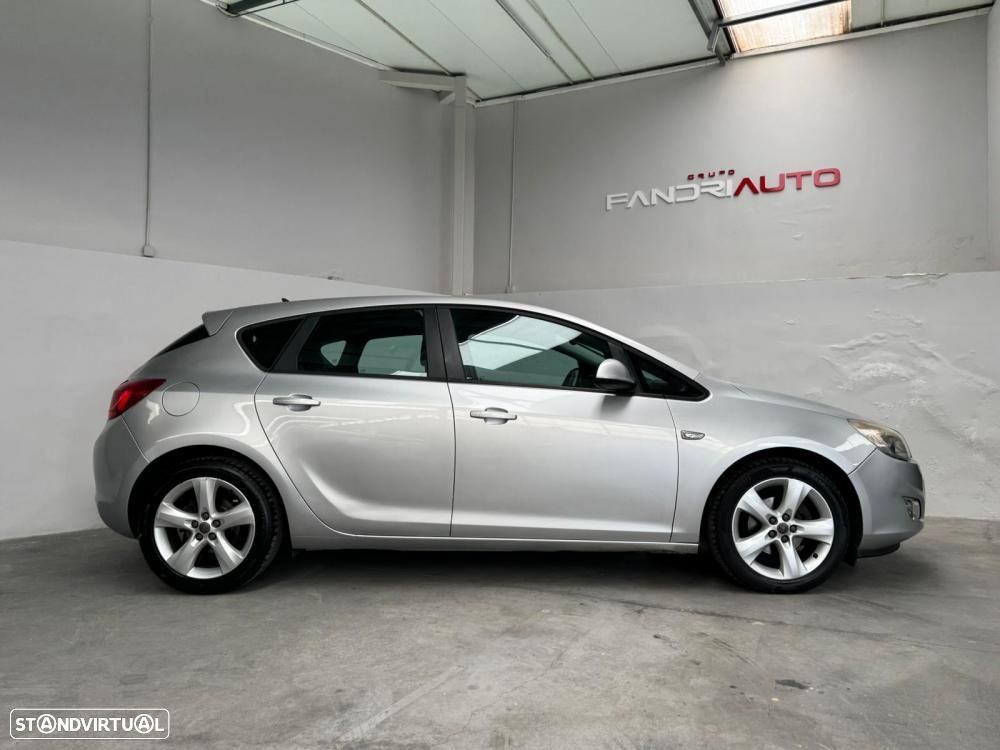 Opel Astra 1.3 CDTI Cosmo Start/Stop - 9