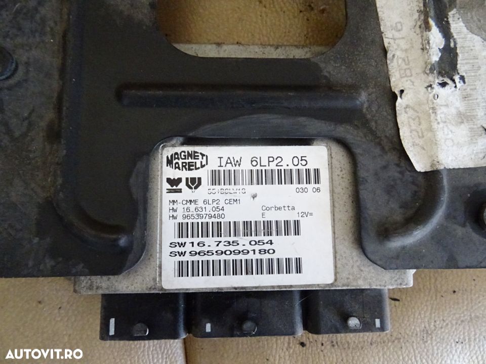 Calculator motor Citroen C4 1.4 benzina din 2004 - 1