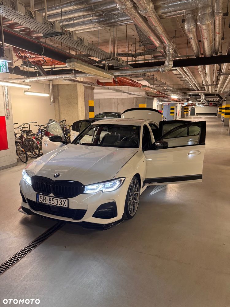 BMW Seria 3 330i - 1