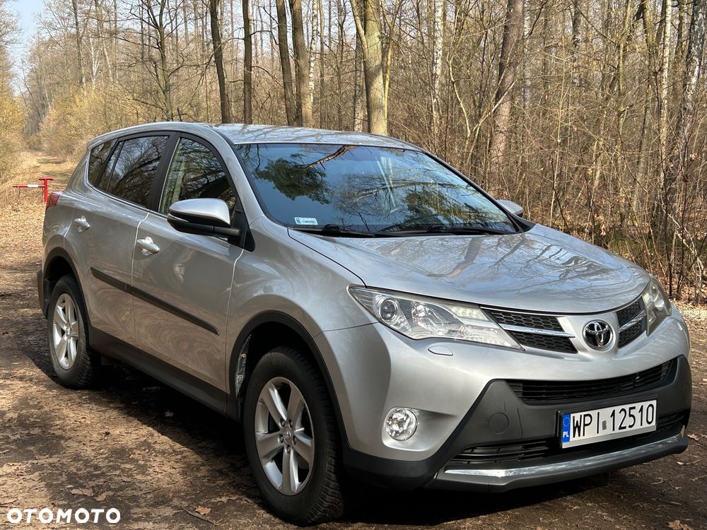 Toyota RAV4 2.0 D-4D Premium 4x2 - 2