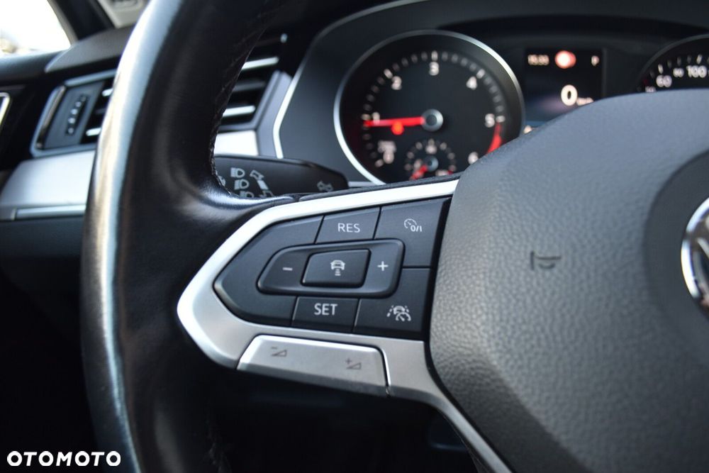 Volkswagen Passat 2.0 TDI Bi-Turbo BMT 4Mot Highline DSG - 14