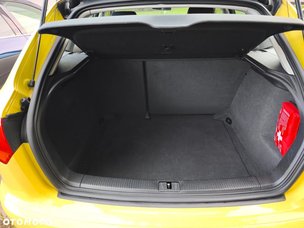 Audi A3 Sportback 1.6 FSI Ambition - 9