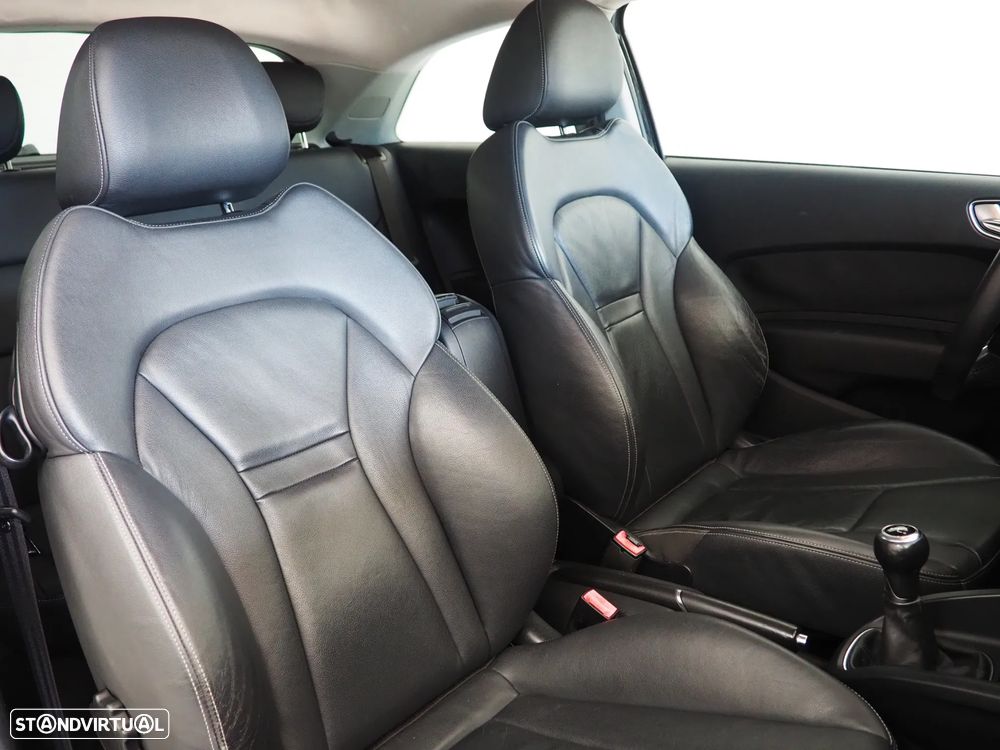 Audi A1 1.6 TDI S line edition - 12