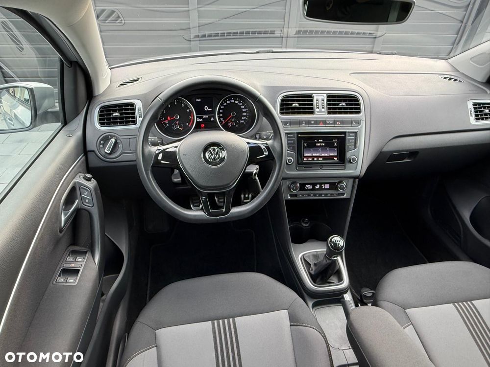 Volkswagen Polo 1.2 TSI Blue Motion Technology Allstar - 20