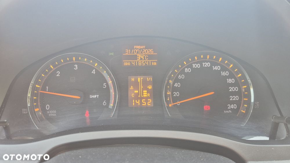 Toyota Avensis 2.0 D-4D Sol+NAVI - 12