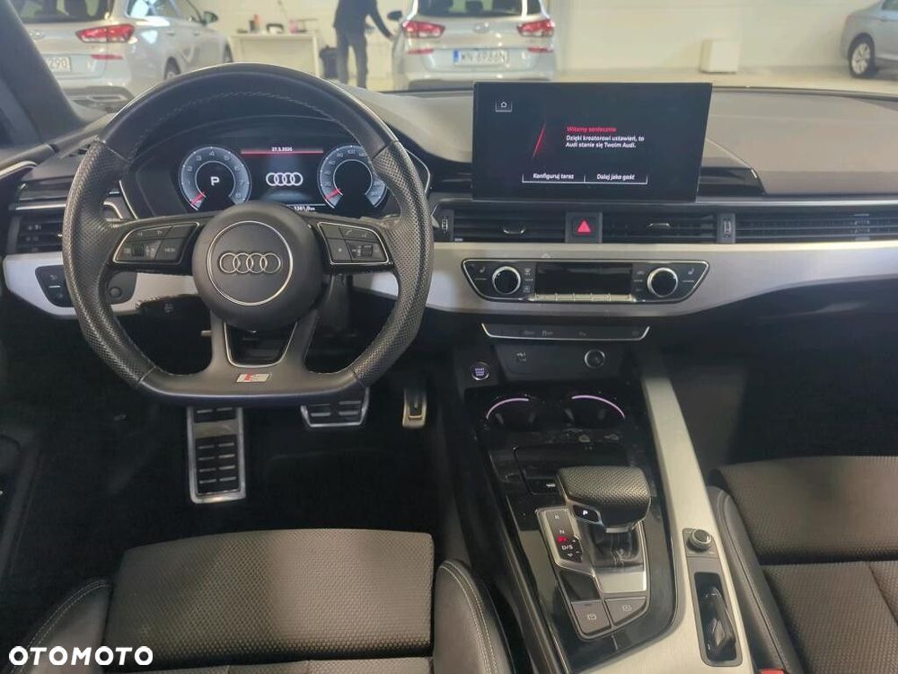 Audi A4 Limousine - 10