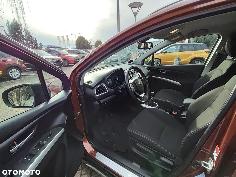 Suzuki SX4 S-Cross 1.4 T Premium - 10