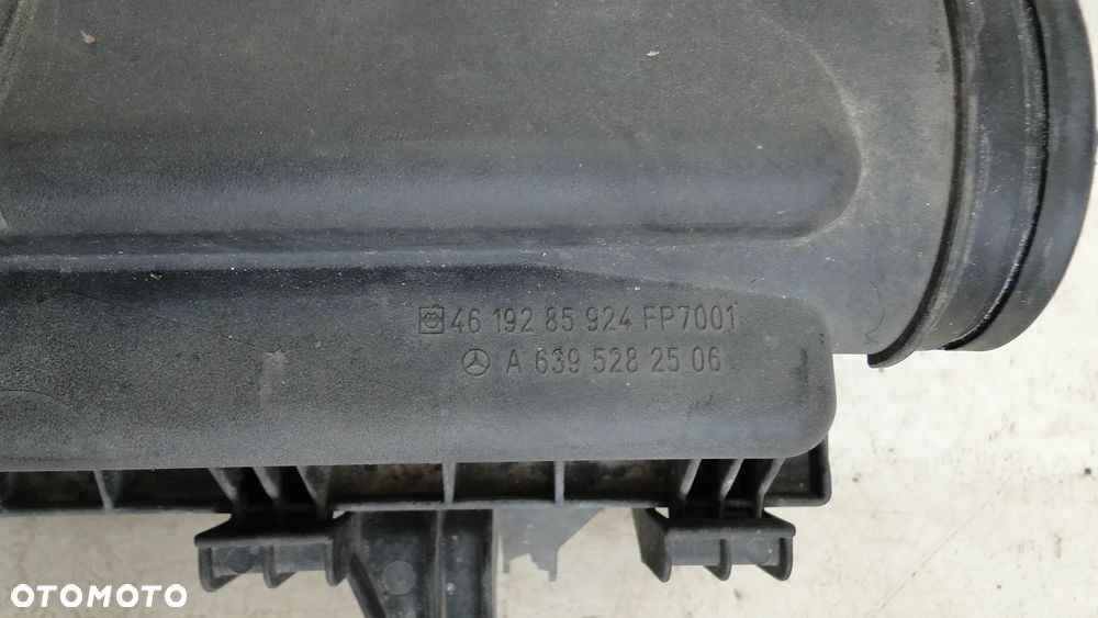 MERCEDES VITO VIANO W639 OBUDOWA FILTRA POWIETRZA 2.2CDI - 4