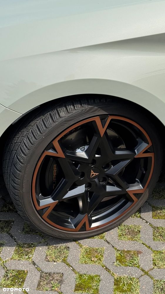 Cupra Leon 2.0 TSI 4Drive Tribe Edition VZ DSG - 9