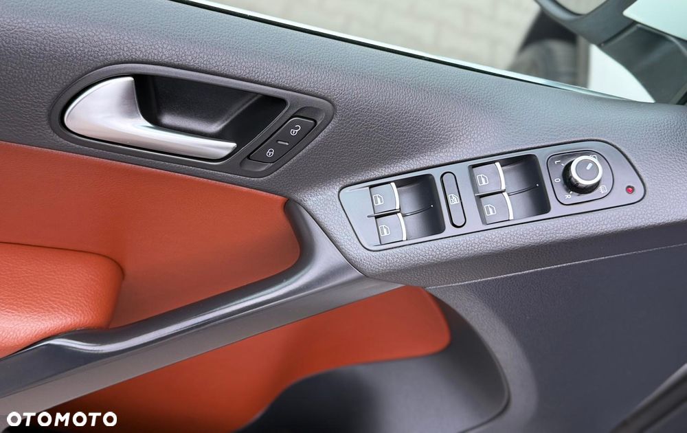 Volkswagen Tiguan 2.0 TDI SCR 4MOTION BlueMotion Technology DSG Trend & Fun - 28