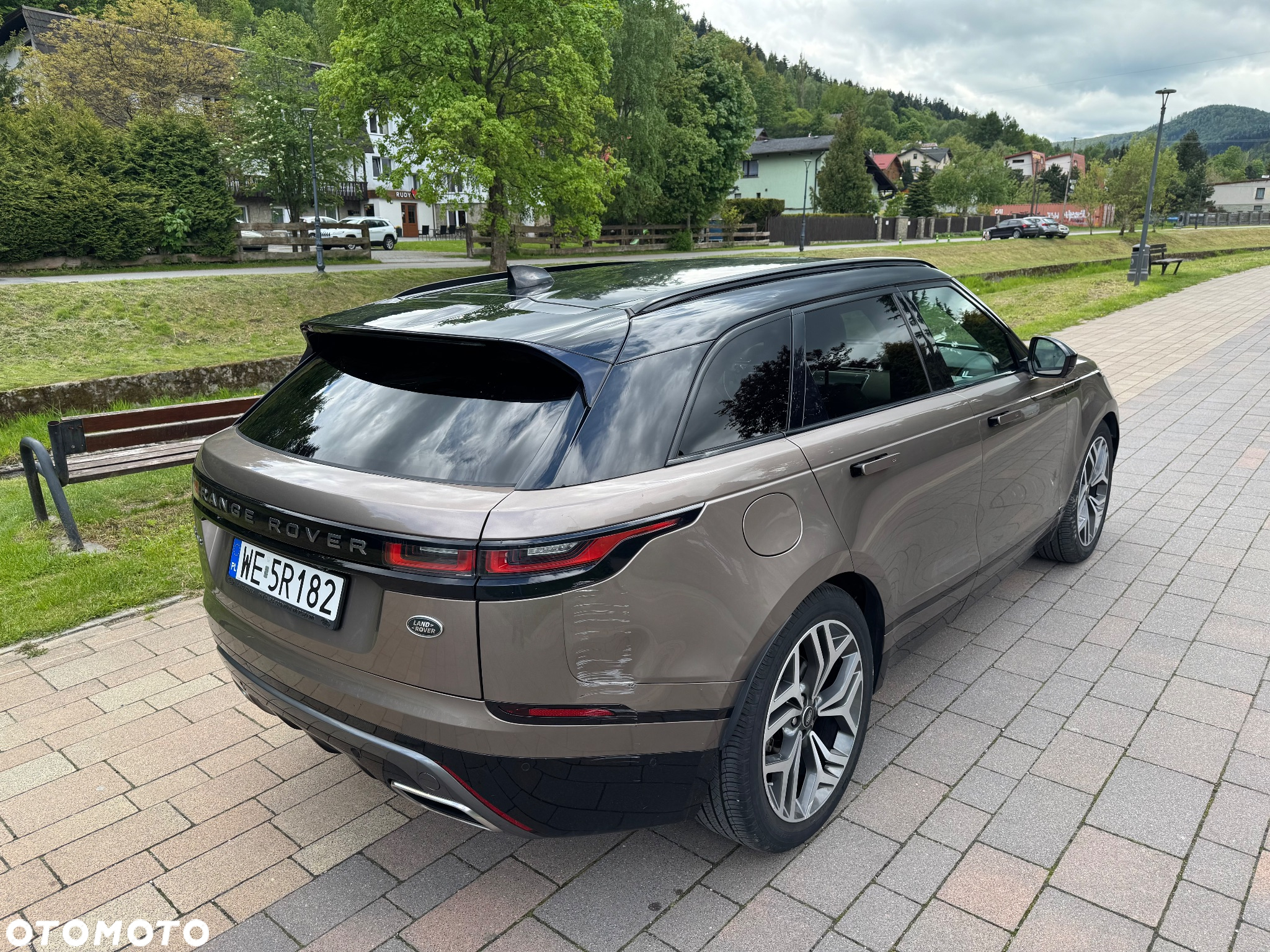 Land Rover Range Rover Velar D300 Dynamic HSE - 9