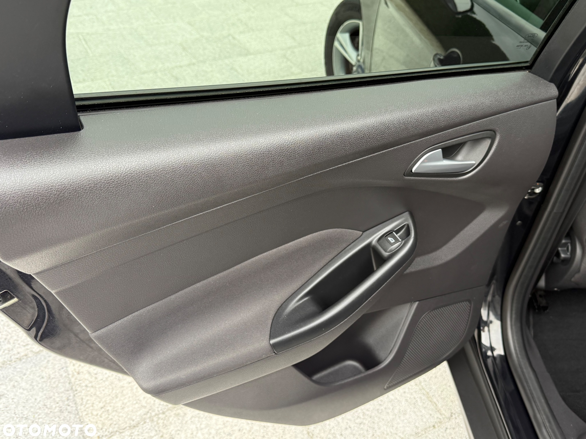 Ford Focus 1.0 EcoBoost Titanium Business - 14
