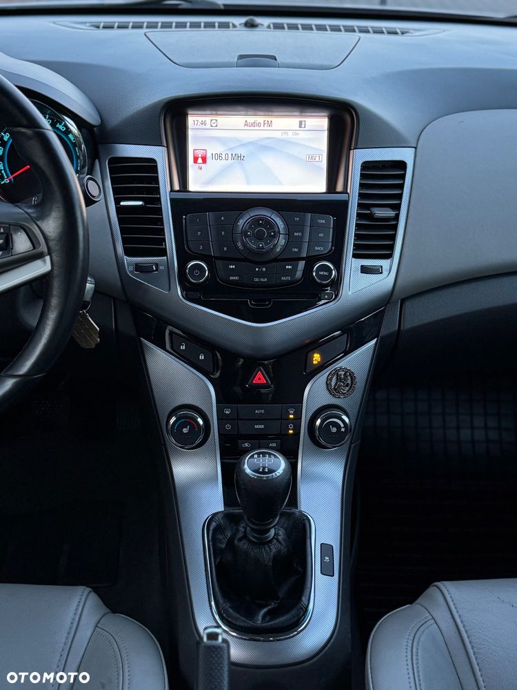 Chevrolet Cruze 1.8 LT+ - 8
