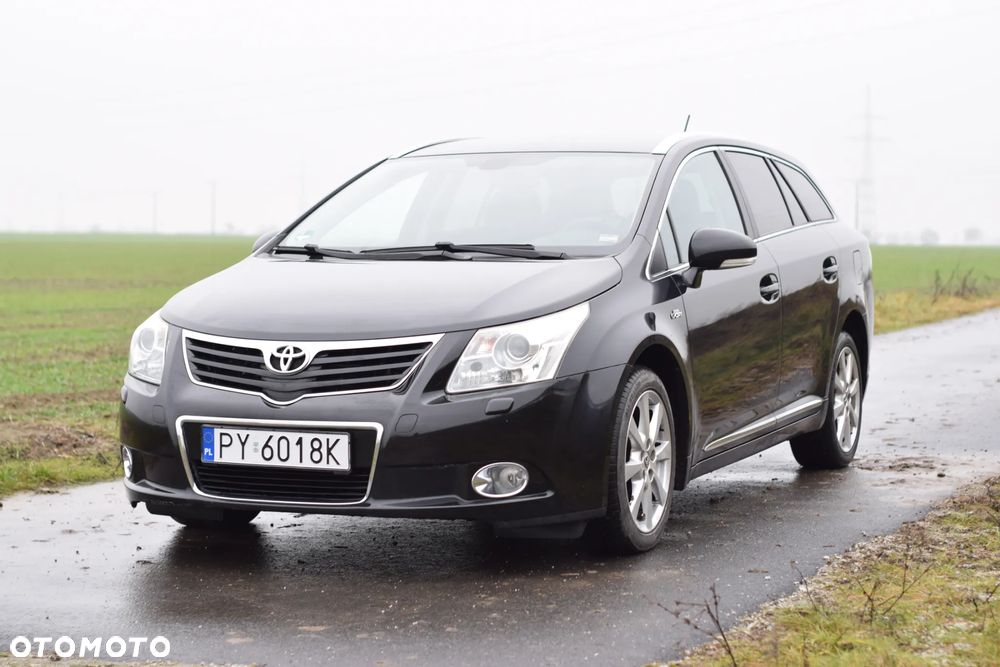 Toyota Avensis 2.2 D-CAT Executive - 1