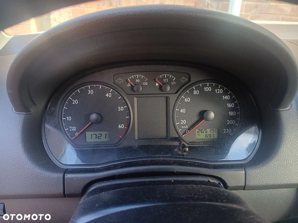 Volkswagen Polo 1.4 16V Basis - 8