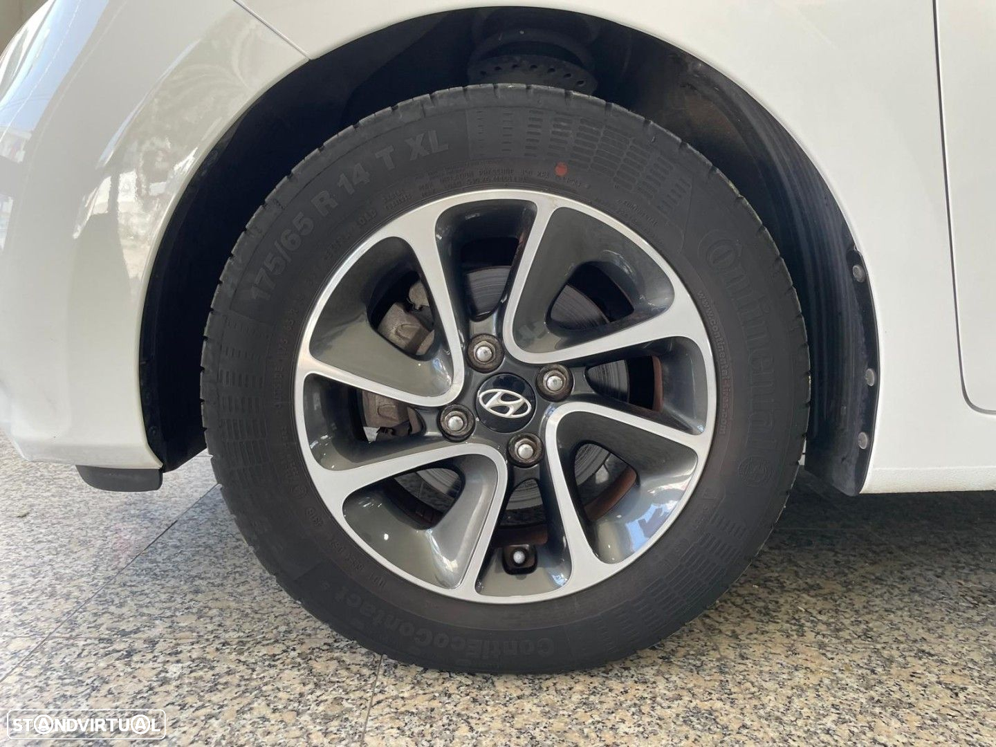 Hyundai i10 1.0 Urban - 16