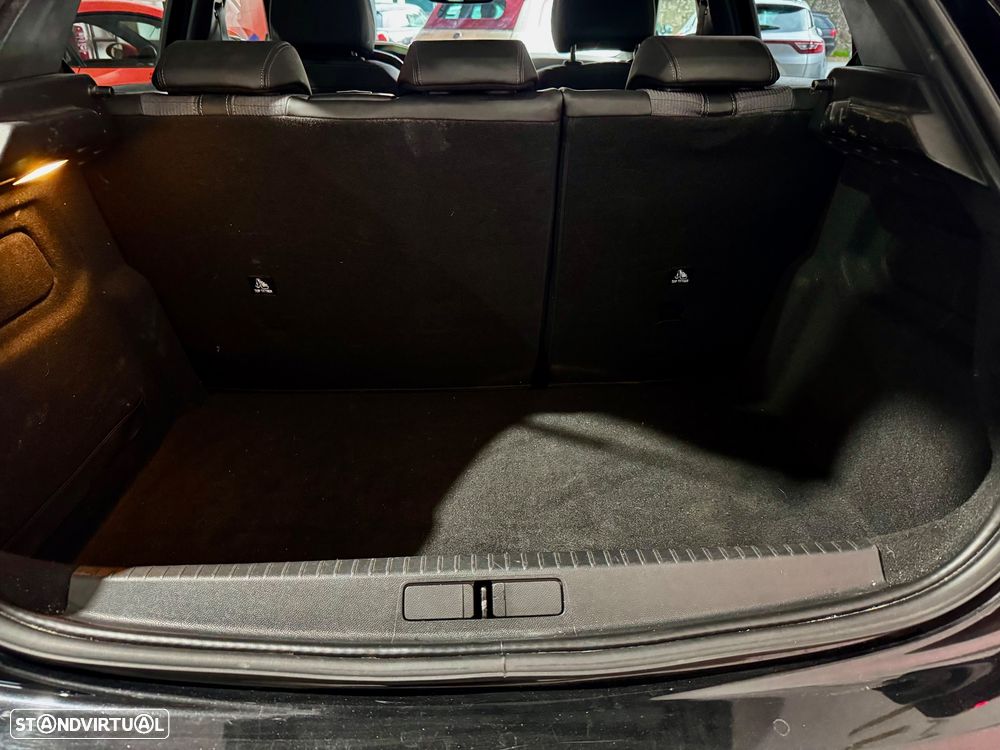 Peugeot 208 1.2 PureTech Allure - 8