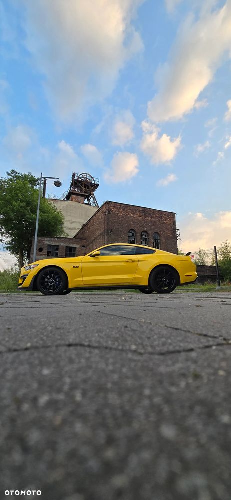 Ford Mustang - 11