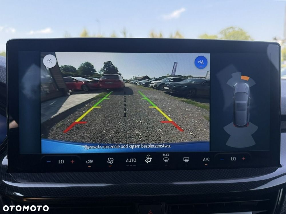 Ford Focus 1.5 EcoBlue STart-Stopp-System ST-LINE X - 24