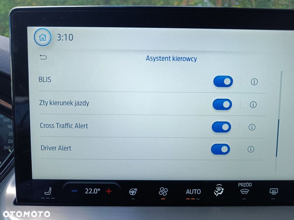Ford Focus 1.0 EcoBoost mHEV Titanium X - 26
