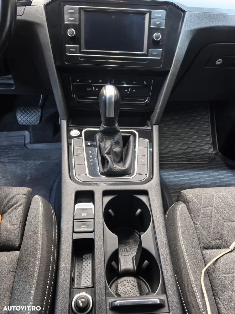 Volkswagen Passat 1.5 TSI ACT OPF DSG Comfortline - 16