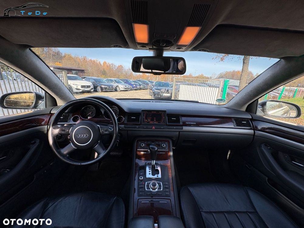 Audi A8 4.2 Quattro - 21
