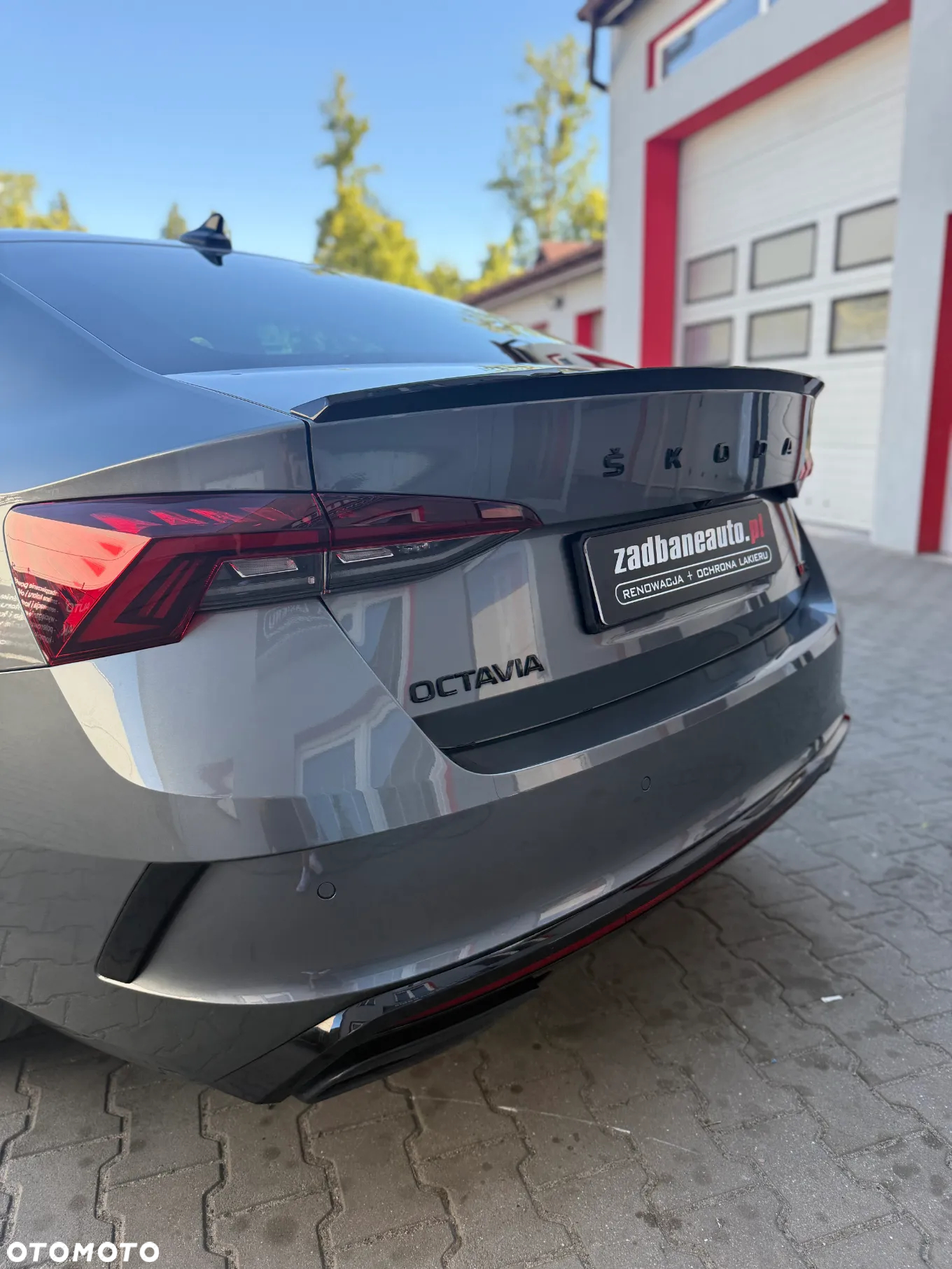 Skoda Octavia 2.0 TSI RS DSG - 16