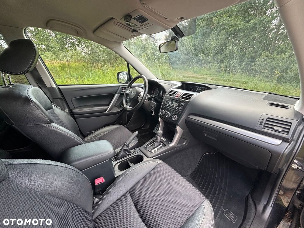Subaru Forester 2.0XT Comfort Lineartronic EU6 - 8