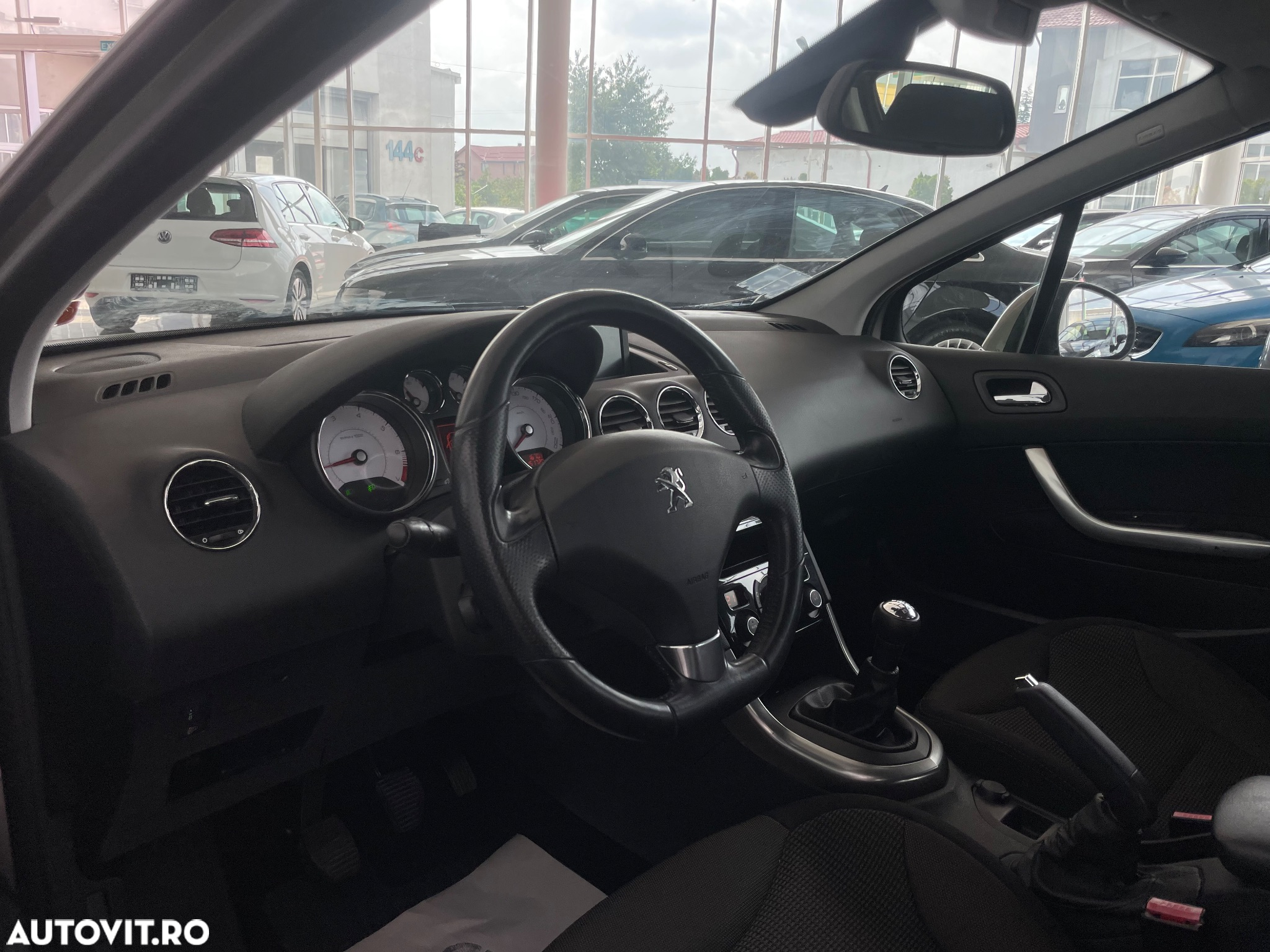 Peugeot 308 120 VTi Style - 19