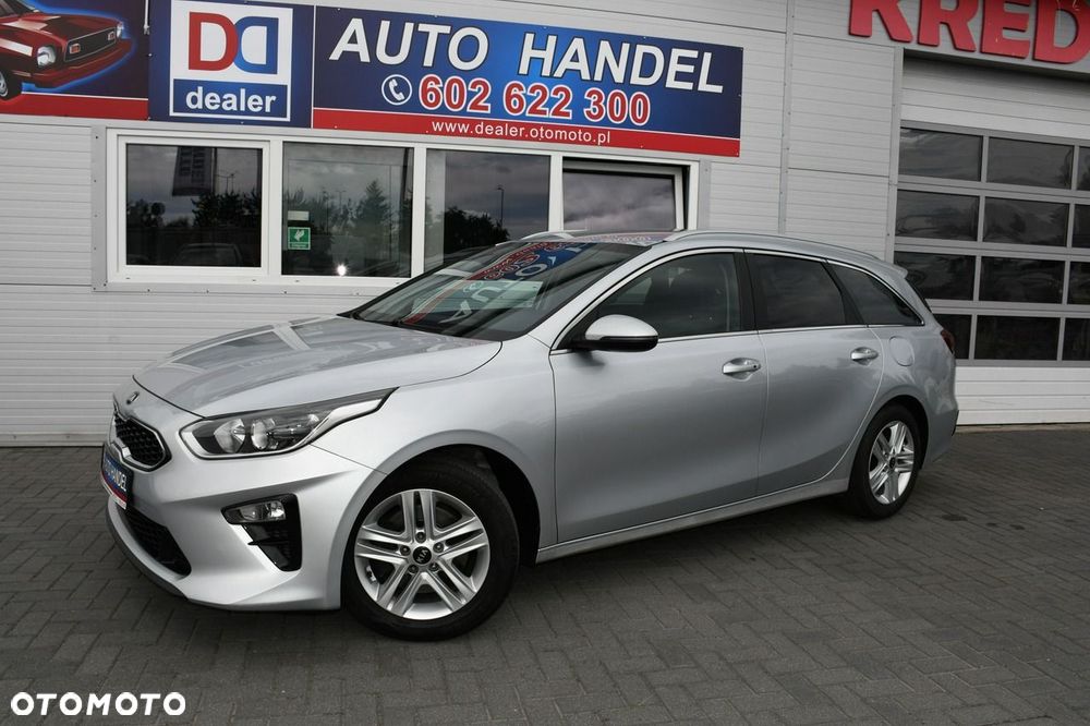 Kia Ceed - 10