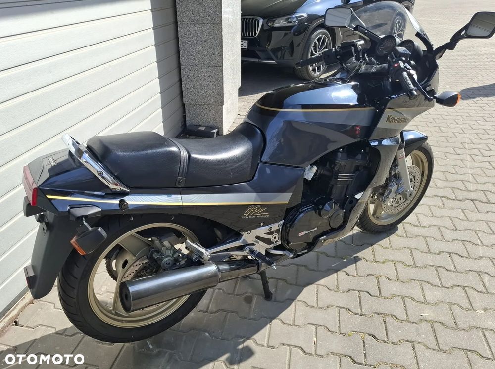 Kawasaki GPZ - 2