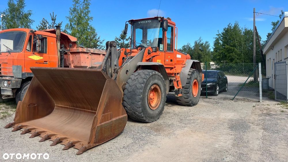 Volvo L 110 E 4X4 - 1