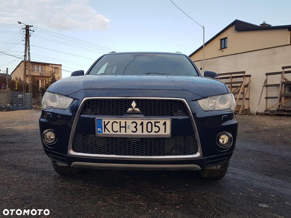 Mitsubishi Outlander 2.0 DID Intense + - 11