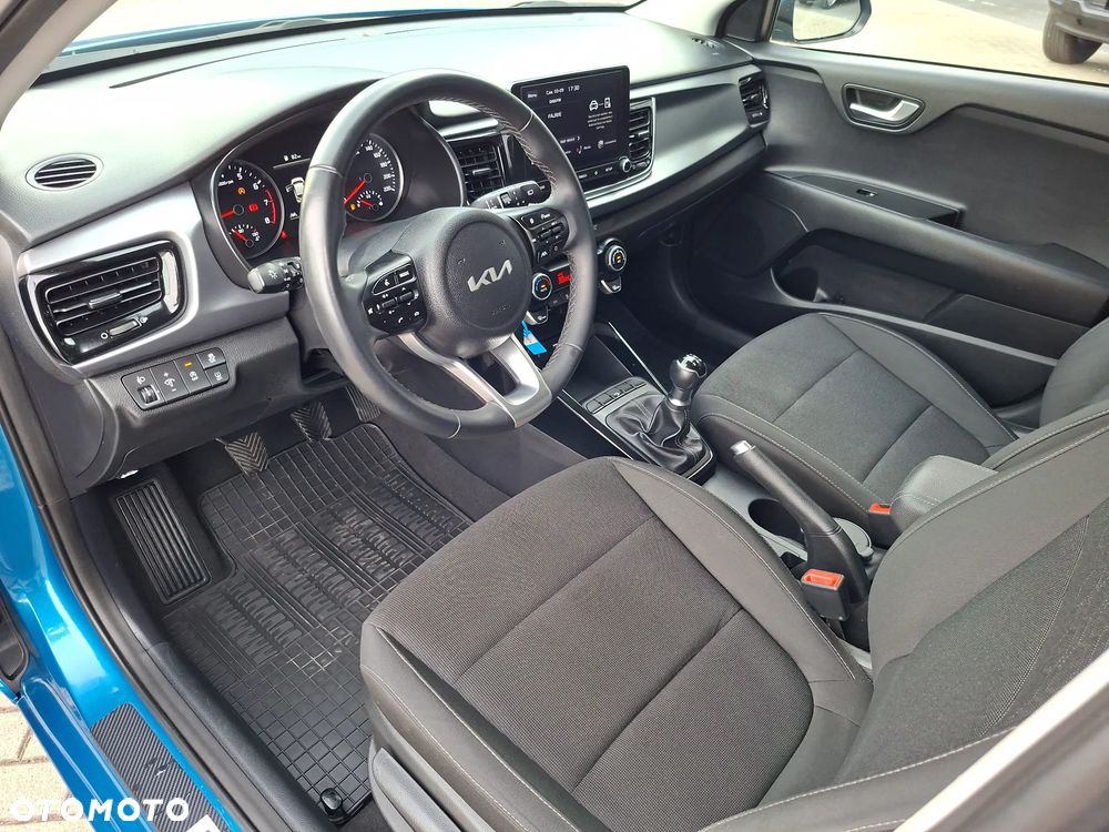 Kia Rio 1.2 L - 13