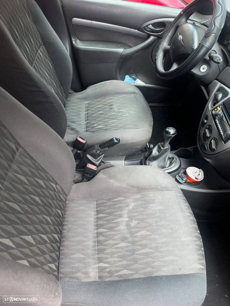 Ford Focus 1.6 Ghia - 5