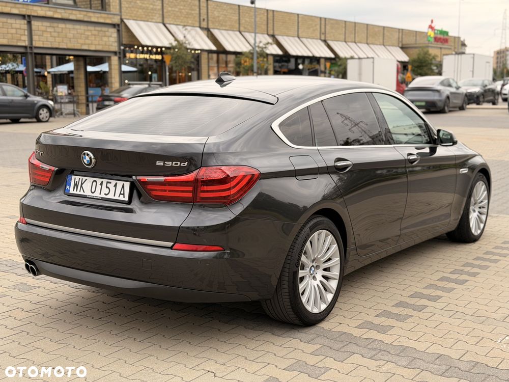 BMW 5GT - 5