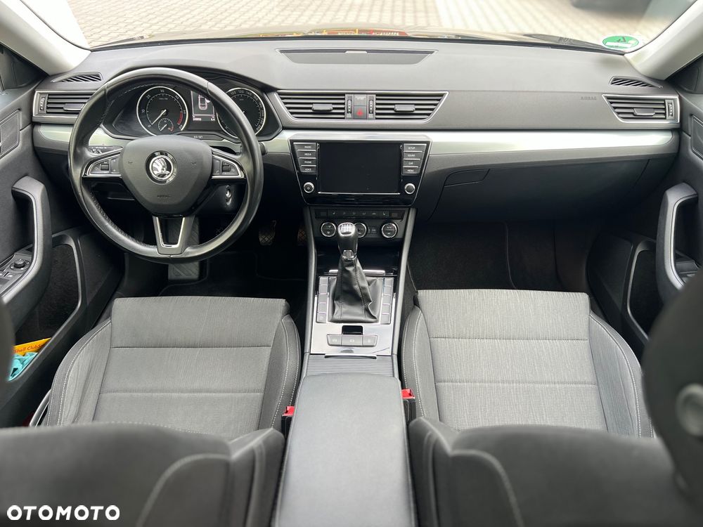Skoda Superb 2.0 TDI Active - 14