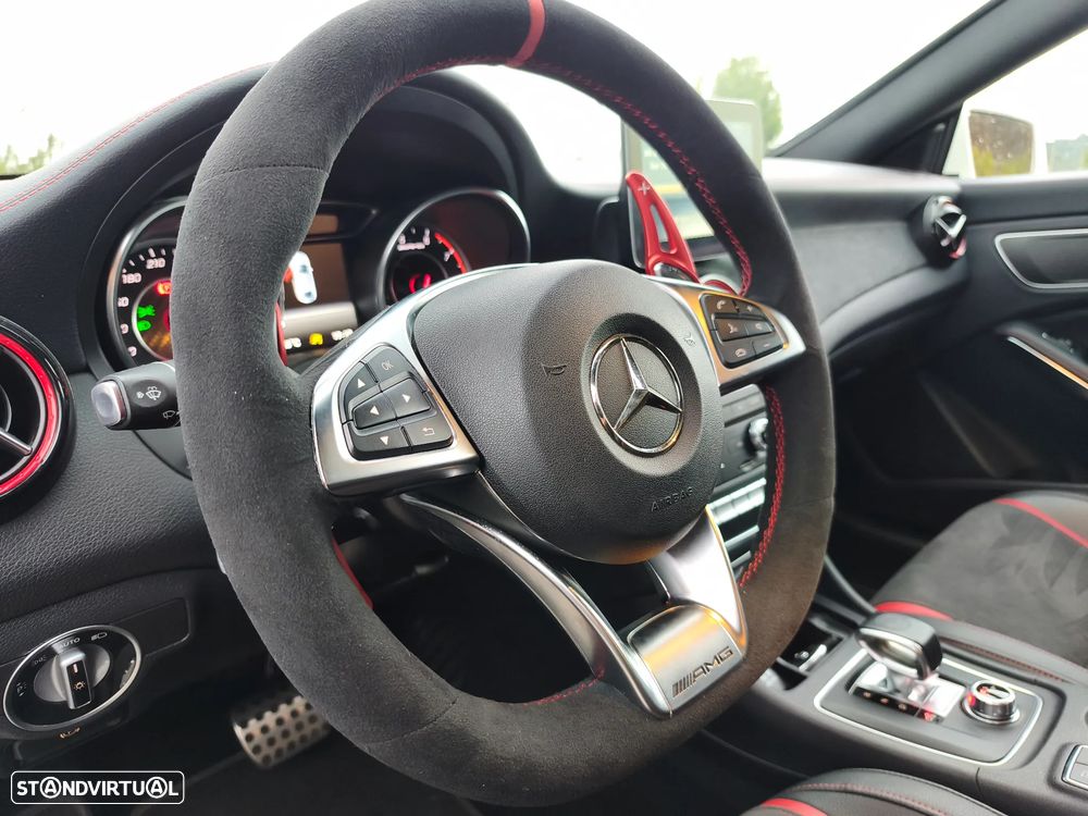 Mercedes-Benz CLA 45 AMG 4-Matic - 8