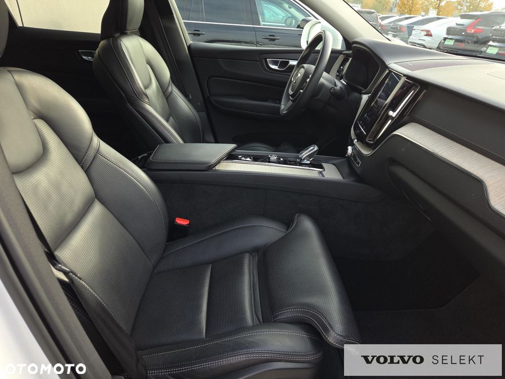 Volvo XC 60 B4 D AWD Geartronic Inscription - 12