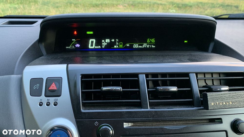 Toyota Prius+ 1.8 HSD Prestige - 8