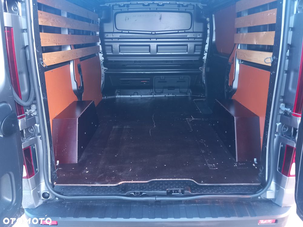 Opel Vivaro - 13