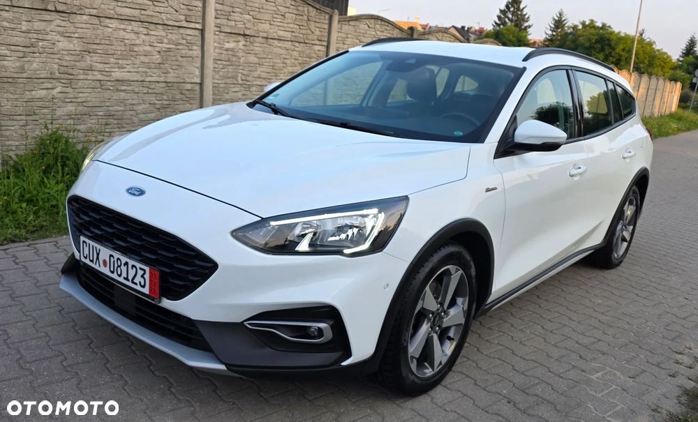 Ford Focus 1.0 EcoBoost Start-Stopp-System ACTIVE X - 2